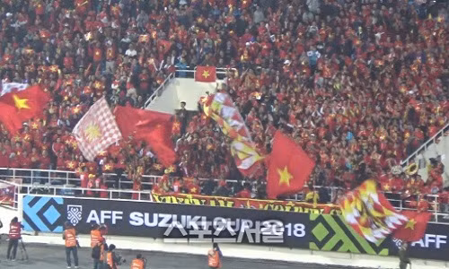 Bao chau A ca ngoi DT Viet Nam vo dich AFF Cup 2018-Hinh-5