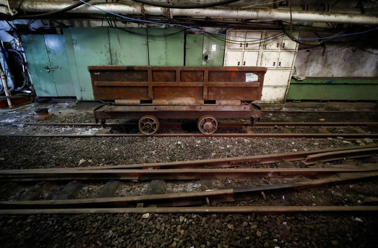 Toa xe chở than đá trống không tại hầm số 6 nằm ở độ sâu khoảng 1000 mét so với mặt đất ngày 11/12.