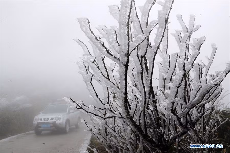 Hinh anh Trung Quoc “dong bang” trong mua dong lanh gia-Hinh-13
