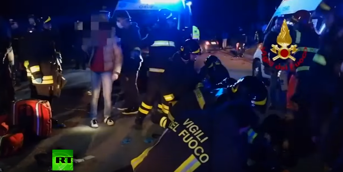 Ngoài ra, hơn 10 người bị chấn thương nghiêm trọng. Những nạn nhân bị thương nhẹ đã được điều trị và xuất viện. 