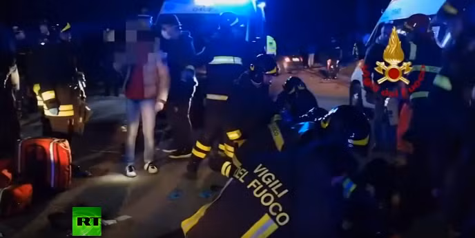 Ngoài ra, hơn 10 người bị chấn thương nghiêm trọng. Những nạn nhân bị thương nhẹ đã được điều trị và xuất viện. 