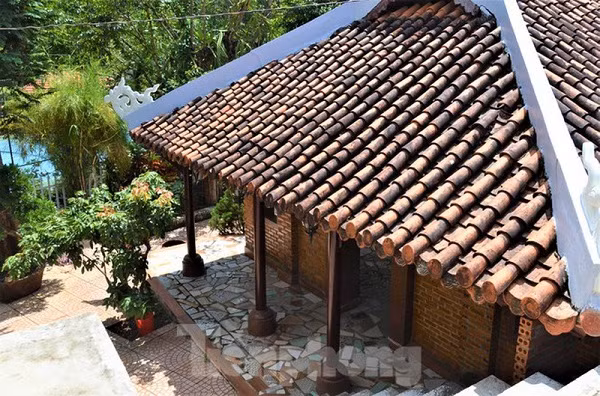 Nu thuong uy con tuong Roi phai chiu trach nhiem dinh thu khong phep du cho thue?