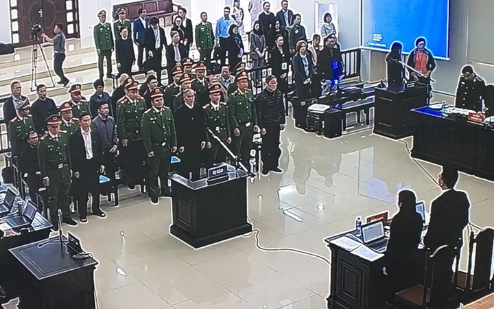 Luat su de nghi HDXX ap 10 tinh tiet giam nhe BLHS cho ong Pham Nhat Vu la gi?