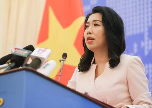 Viet Nam len tieng ve thong tin Trung Quoc trien khai khinh khi cau o Bien Dong