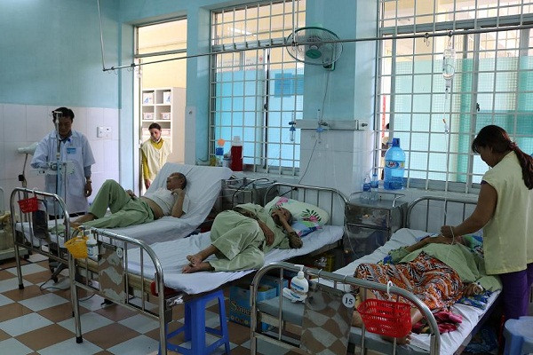 27 benh nhan dang song bi “khai tu” o Binh Dinh: Nham hay truc loi?