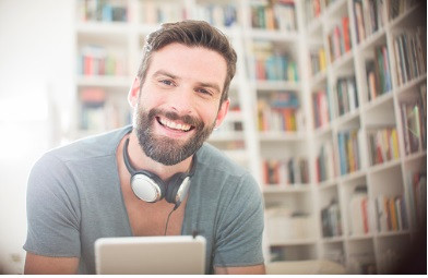  Về cưa gái: Trước 30 họ năng động thích tìm hiểu các cô gái thì sau 30, họ trầm lặng hơn.