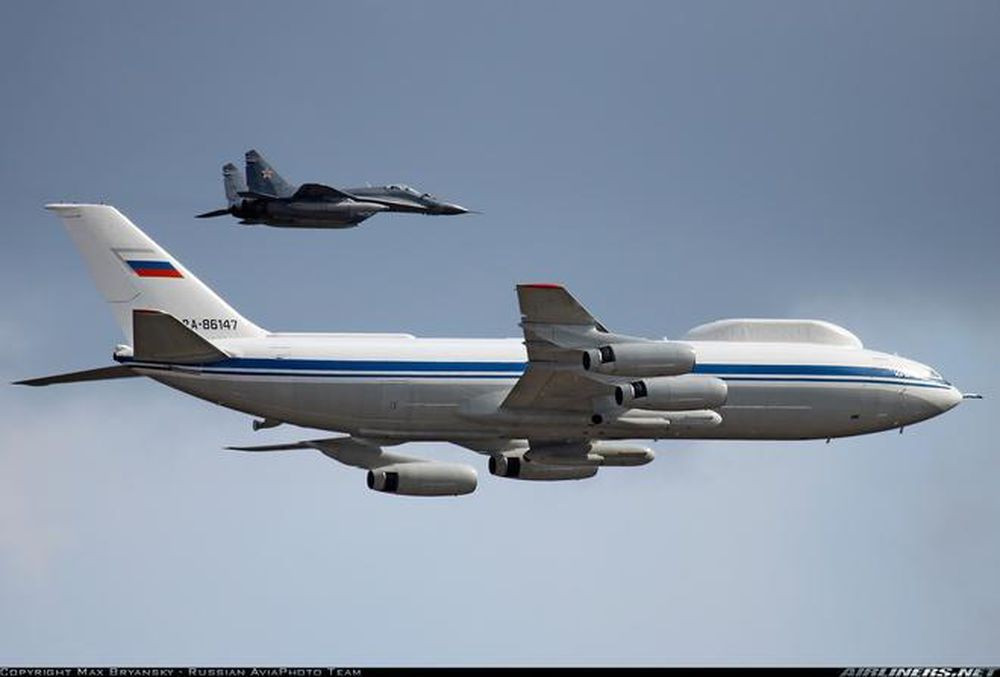 Công việc tạo ra sở chỉ huy trên không thế hệ ba được công bố vào năm 2015 tại triển lãm MAKS 2015. Máy bay đang được phát triển trên cơ sở cải tiến Il-96-400M, công việc được thực hiện bởi xí nghiệp nghiên cứu và sản xuất Nizhny Novgorod "Polet", nơi đã phát triển VKP thế hệ thứ hai.