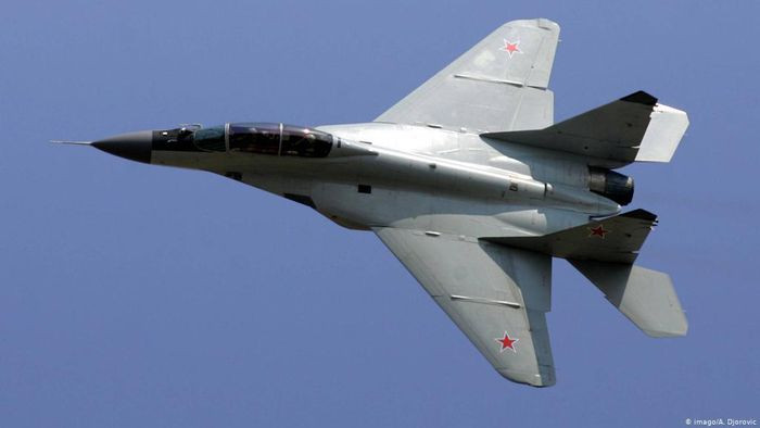 Bên cạnh đó, việc quân đội Artsakh của Cộng hòa Nagorno-Karabakh tự xưng chưa chịu tuân thủ lệnh ngừng bắn, cũng như các tay súng thánh chiến chưa chịu rời đi dẫn đến nhiều sự lo ngại.