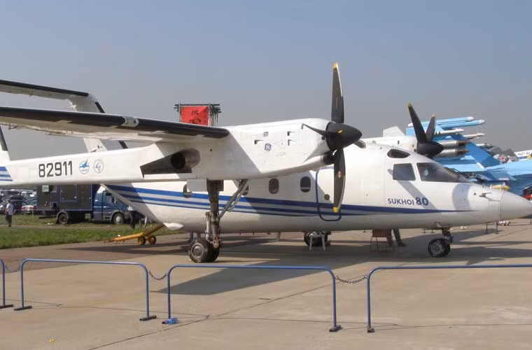 Máy bay vận tải Su-80 được phát triển từ cuối những năm 1990 được kỳ vọng là có thể thay thế các loại máy bay vận tải hạng nhẹ An-24/26, An-28, An-40. Đáng lưu ý, Su-80 trang bị động cơ của Mỹ General Electric CT7-9B. Chỉ có vẻn vẹn 8 chiếc được sản xuất phục vụ hạn chế ở một vài hãng hàng không tư nhân và lực lượng biên phòng Kazakhstan.