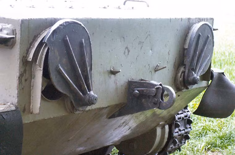 BTR-50 trang bị động cơ diesel làm mát bằng nước 240 mã lực V-6 6 cho tốc độ hành trình 44km/h. Nó có khả năng lội nước tốt với hai động cơ đẩy water-jet ở đuôi.