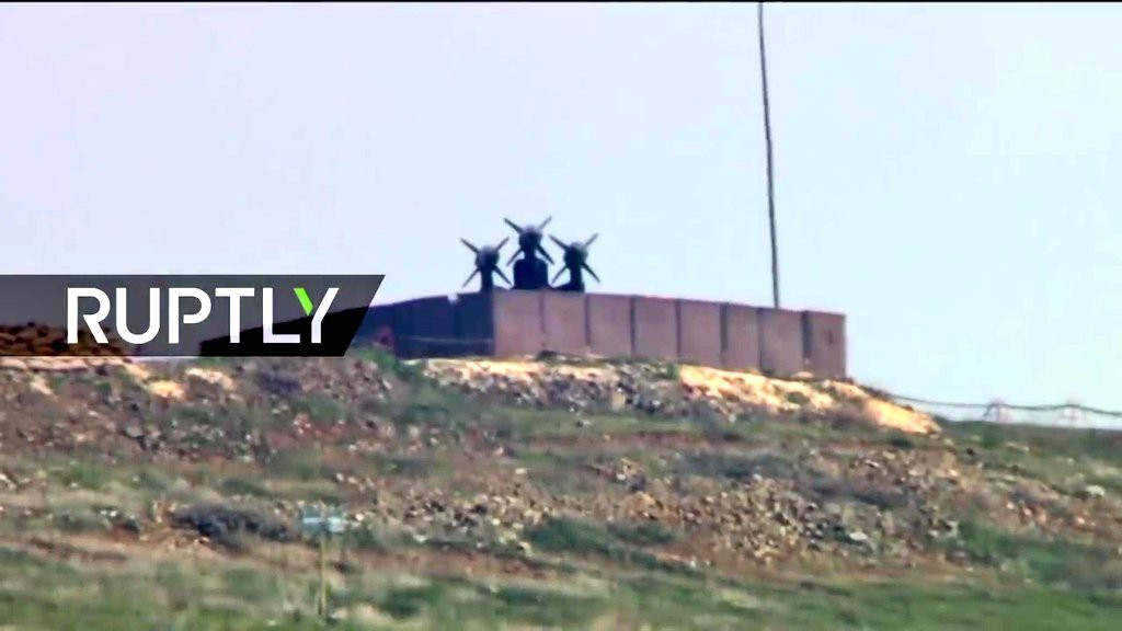 Thổ Nhĩ Kỳ cũng cho thấy họ không hề xem nhẹ mối nguy cơ từ không quân Syria, bằng chứng là họ đã điều động các tổ hợp tên lửa phòng không tầm trung MIM-23 Hawk tới trấn giữ khu vực biên giới.