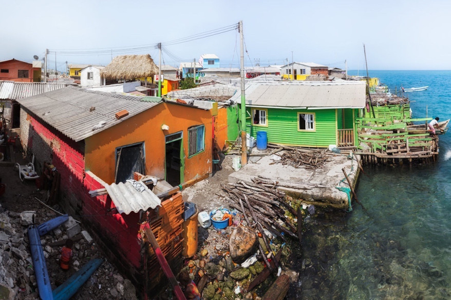 Bật mí cuộc sống ở hòn đảo không có một con muỗi, không nhà cao tầng - Hình 6 Bat mi cuoc song o hon dao khong co mot con muoi, khong nha cao tang-Hinh-6