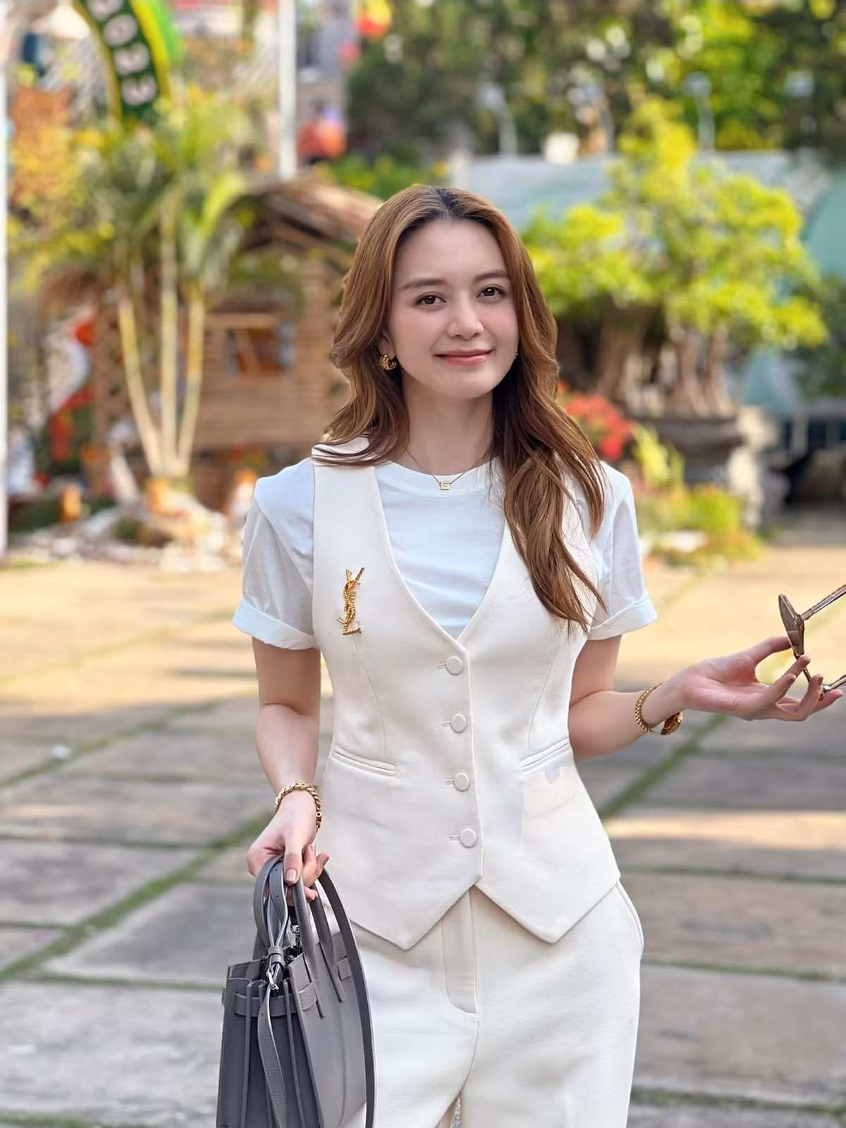 Có thể thấy, nhan sắc của chị em Thiều Bảo Trang và Thiều Bảo Trâm đúng một chín một mười, một người.