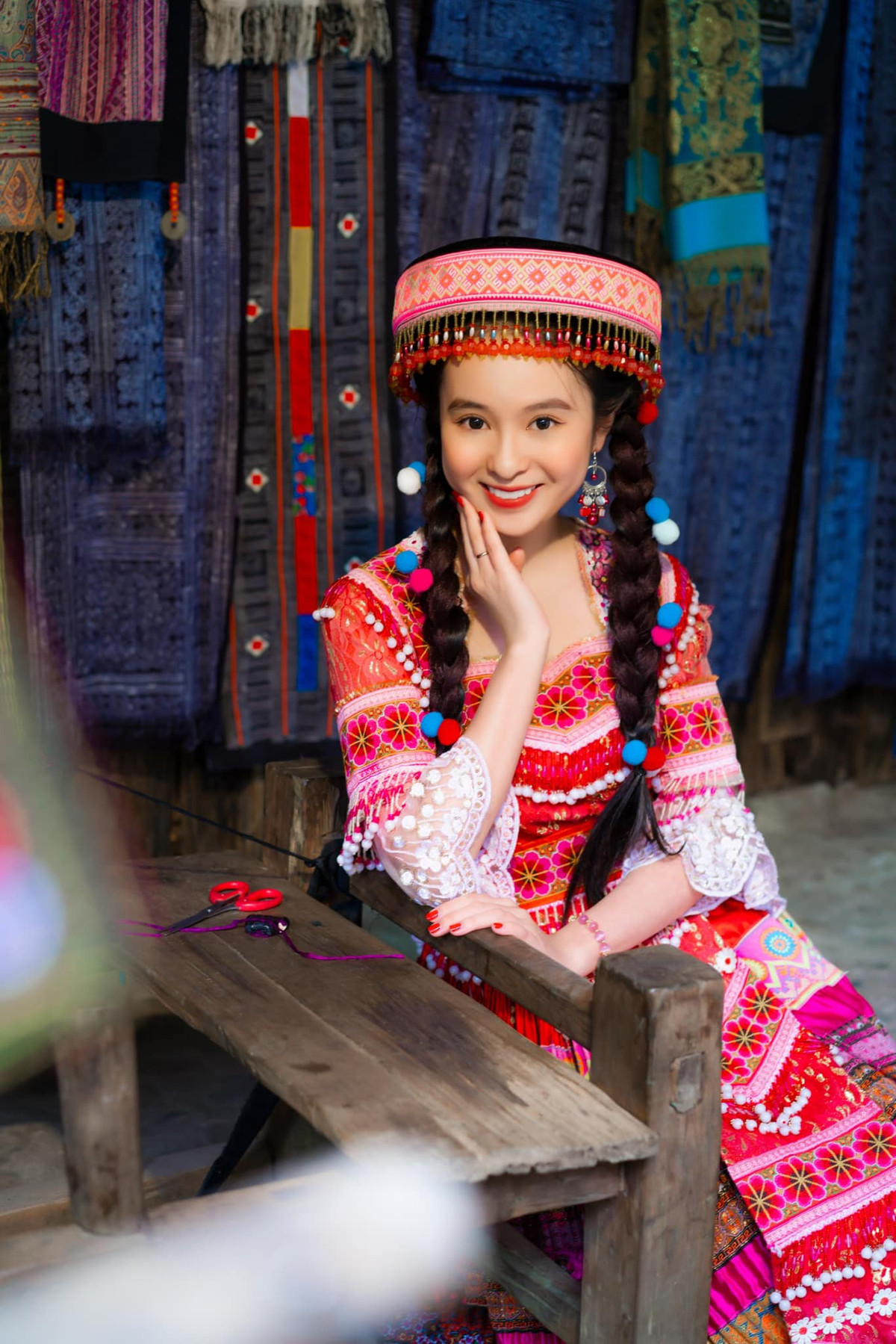 Khác với vẻ nữ tính, dịu dàng trước đây, Ái Phi ngày càng gợi cảm hơn, mỗi lần xuất hiện lại khiến đối phương say đắm.