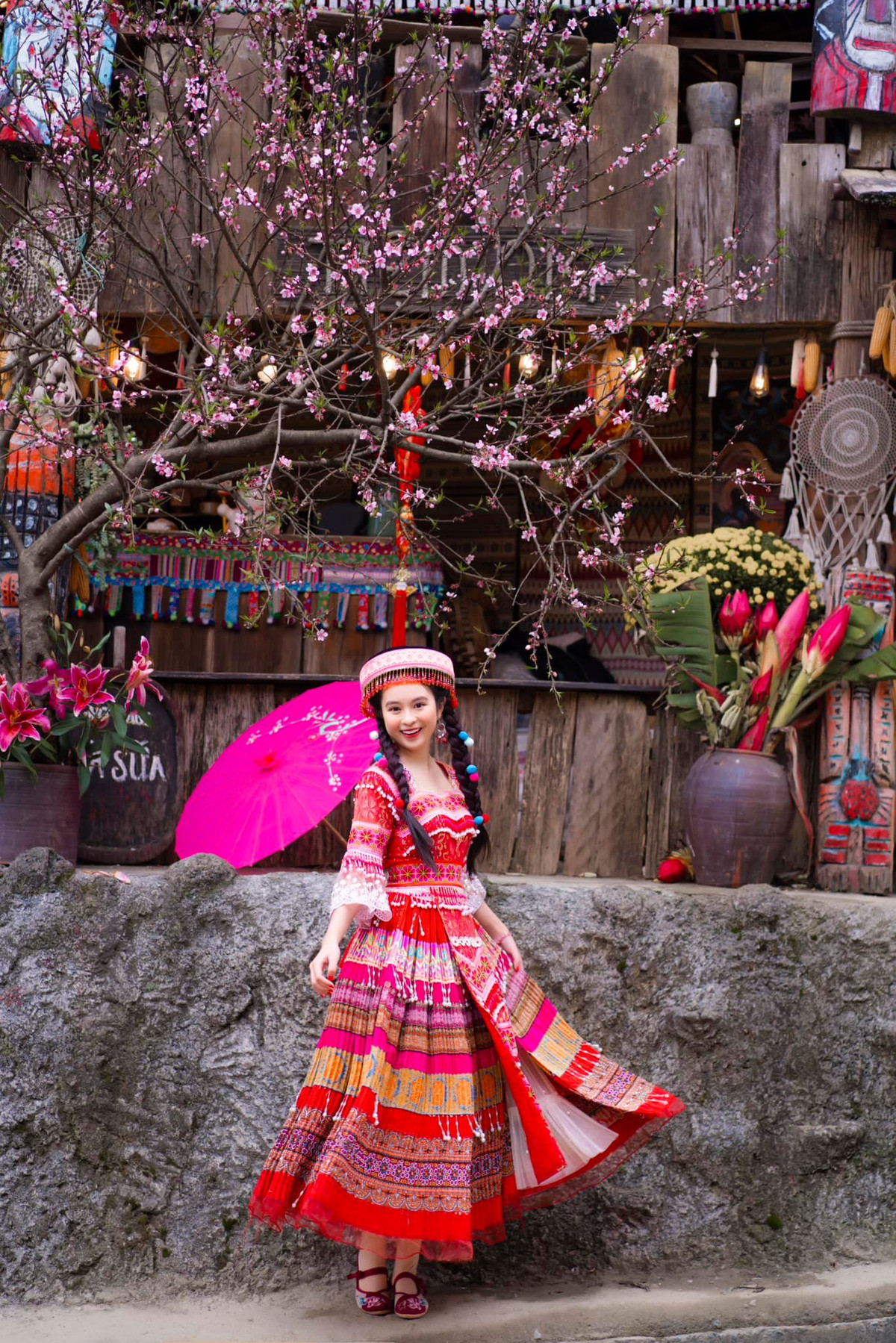 Ái Phi là nữ sinh ngành Luật, hot girl này cũng từng giành giải Hoa khôi của trường.