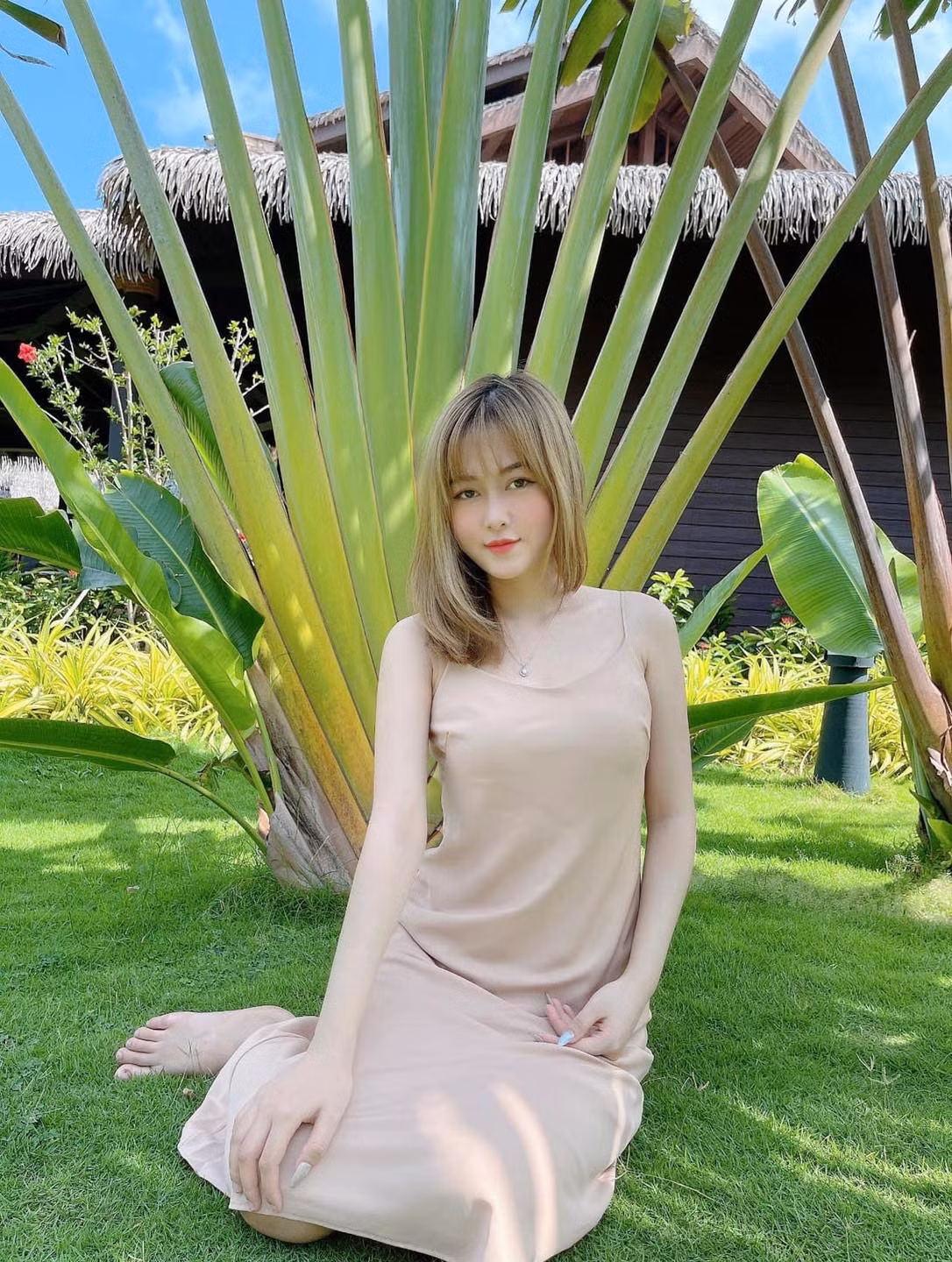 Trà My có hơn 112.000 follow Instagram và gần 56.000 lượt theo dõi Facebook. Mỗi bài đăng đều thu hút hàng nghìn lượt tương tác.