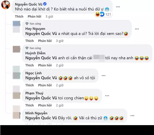 Ngay khi phát hiện sự việc, nữ đại gia quận 7 lập tức "tag" tên chồng vào bài viết kèm theo nhắn nhủ: "Ông Vũ đâu ra cho người ta ôm nhanh lên, xong rồi về quỳ đi nhé".