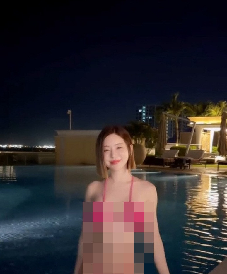 Vốn sở hữu nước da trắng ngần đặc trưng của người con gái xứ Kim Chi cùng với vóc dáng chuẩn làng chơi nhạc, Soda sớm thu về gấp đôi lượt tương tác so với bài đăng thường thấy.