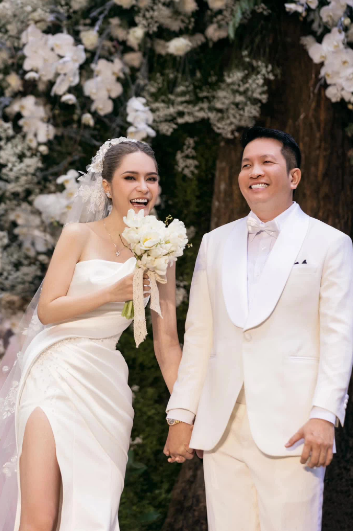 Đoàn Di Băng và chồng đại gia luôn không ngại chi nhiều khoản tiền "khủng" cho những dịp đặc biệt.