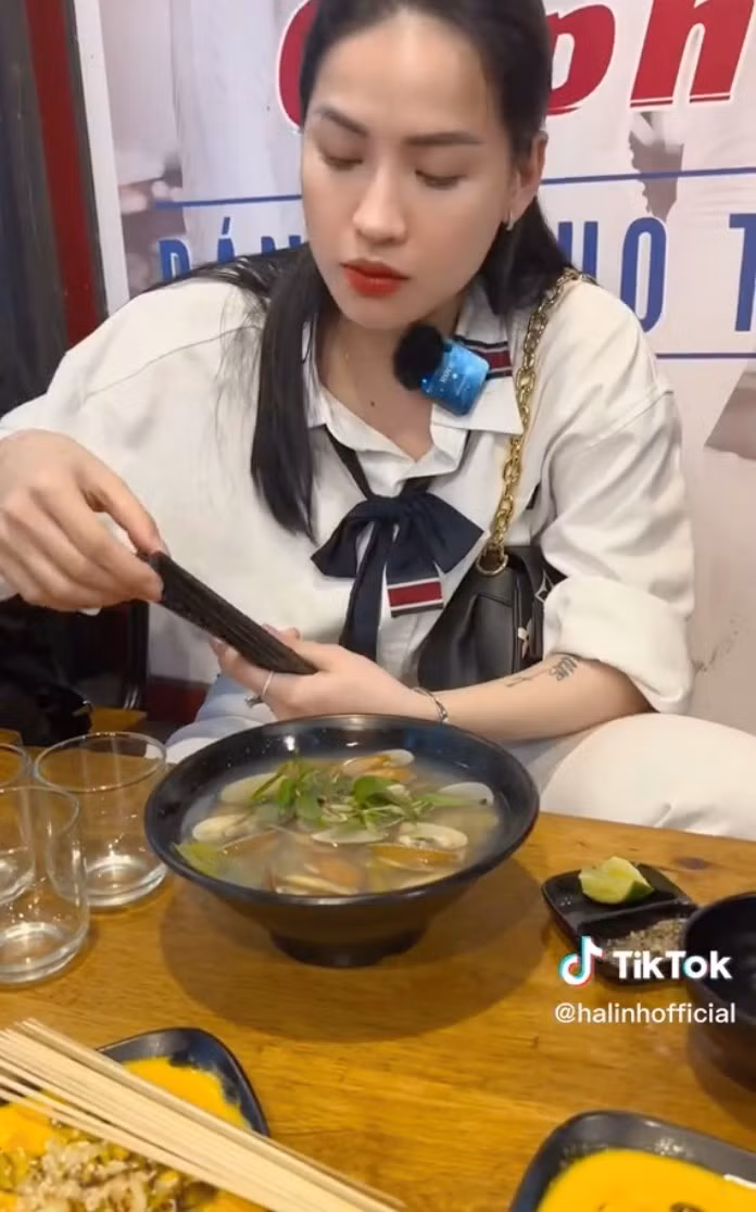 Trên tinh thần cầu thị, chủ quán sẽ thay đổi toàn bộ hệ thống phục vụ, từ nhân viên, thức ăn và không gian.