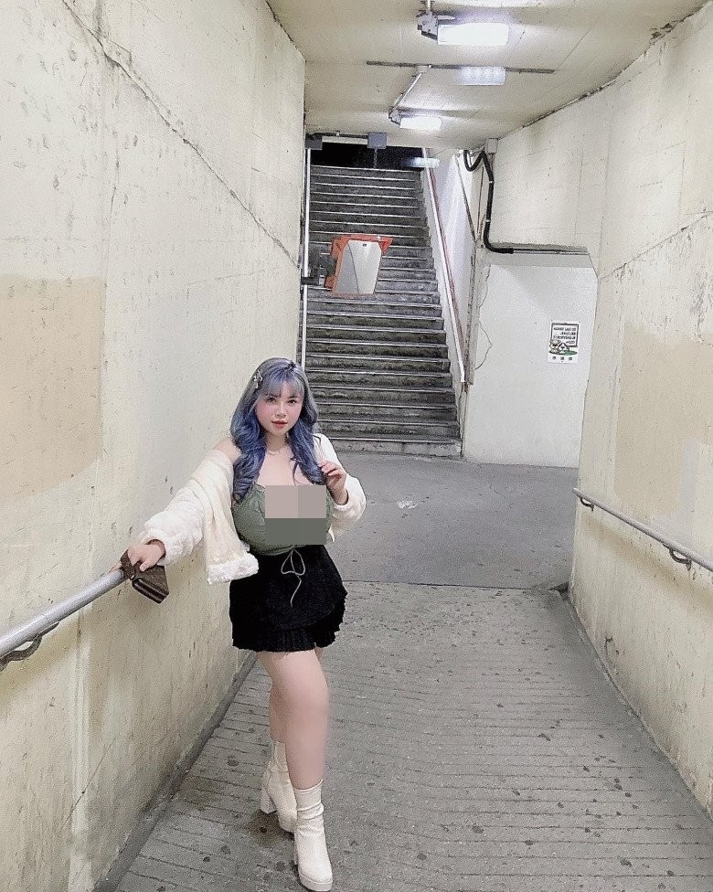 Mỗi khoảnh khắc cô đăng tải nhận về vô số bình luận trái chiều, thế nhưng hot girl ngực khủng Thu Trang chọn cách bỏ qua mọi lời bàn tán.