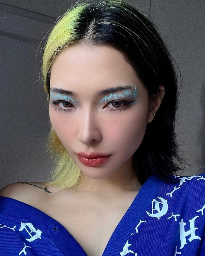 Theo tìm hiểu nữ TikToker Tikka Hoàng Hiền sinh năm 1996, sinh ra ở Tuyên Quang và lớn lên ở Hà Giang.