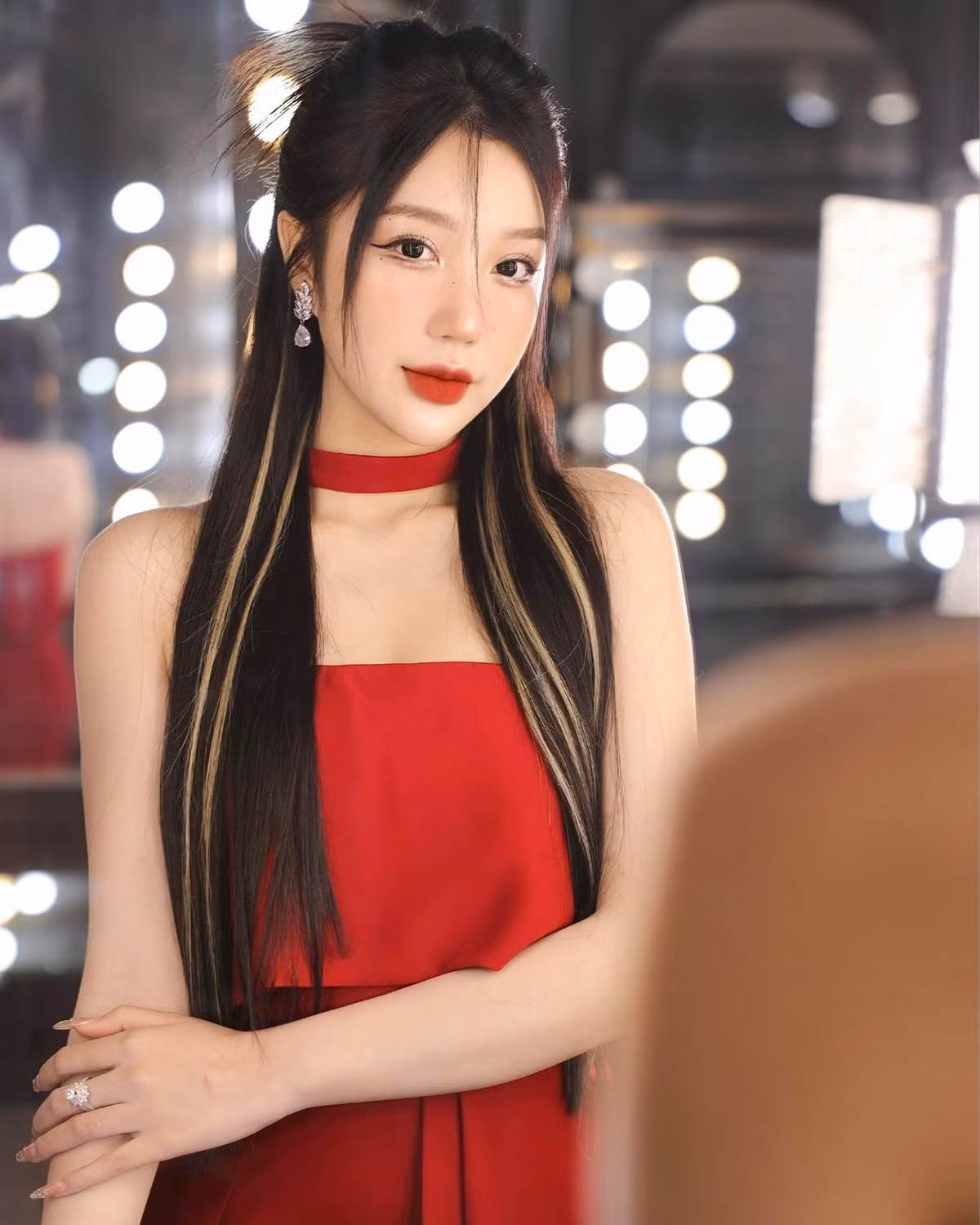 Bích Tuyền gây ấn tượng với hàng trăm video khoe khuôn mặt xinh đẹp cùng vóc dáng quyến rũ.