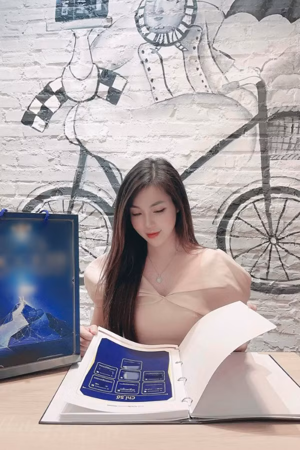 Sau cuộc hôn nhân không mấy hạnh phúc với diễn viên Nguyễn Trọng Hưng, cô giáo hot nhất Hà thành Âu Hà My dành nhiều thời gian cho công việc.