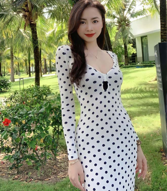 Nhờ sở hữu chiều cao ấn tượng, vóc dáng thon thả và gương mặt xinh đẹp nên Cao Tâm được nhiều người khuyên tham gia nhiều cuộc thi sắc đẹp.