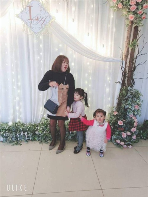 Cô vợ này chắc sẽ nổi giận khi nhận ảnh chồng chụp. Ảnh: Tổng hợp