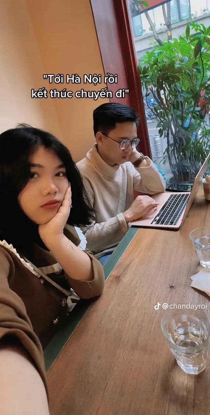 Bộ ảnh du lịch Tà Xùa theo cách độc lạ này sau khi chia sẻ lên MXH đã thu hút nhiều sự quan tâm, hầu hết các bạn trẻ đều đồng cảm và thấy bản thân mình trong đó. Ảnh: Trang Trang