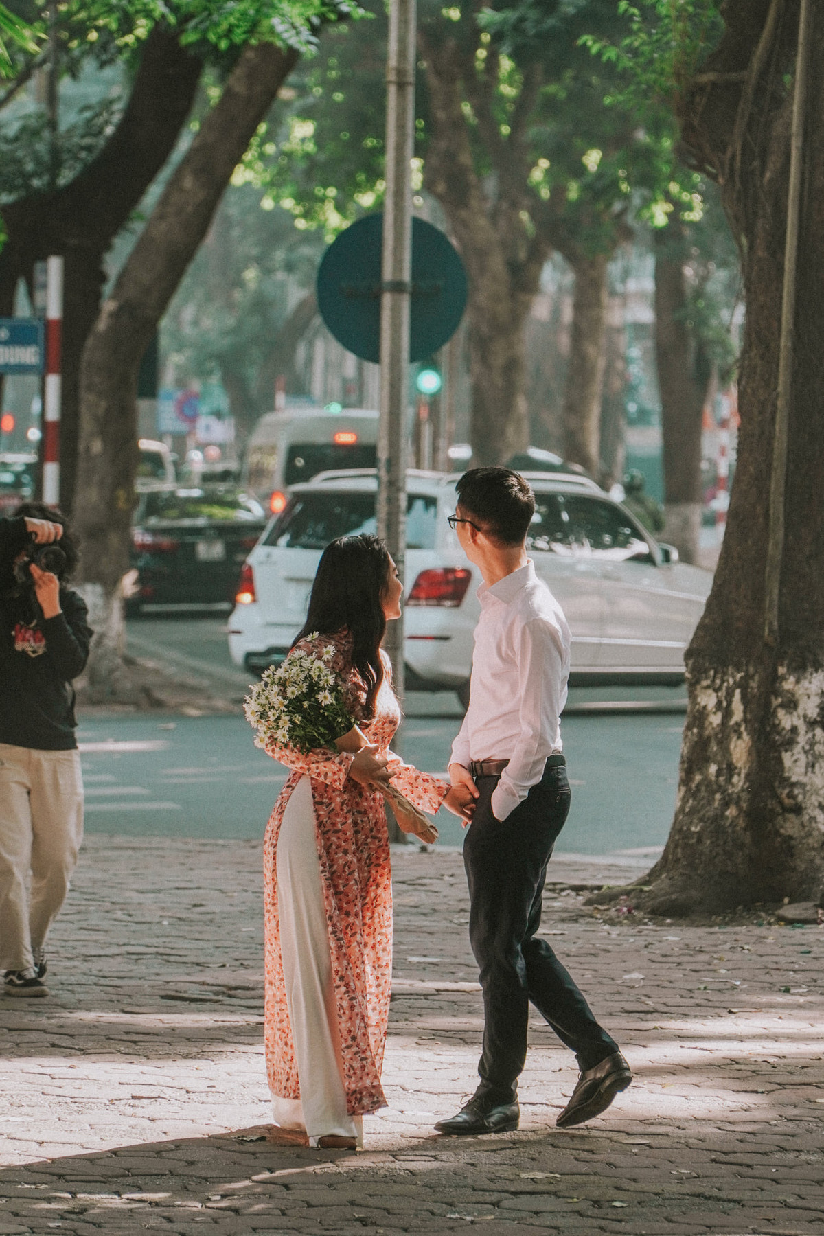 Kéo dài khoảng 1,5km, đường Phan Đình Phùng trở thành địa điểm “sống ảo”, vui chơi của nhiều người dân Thủ đô.