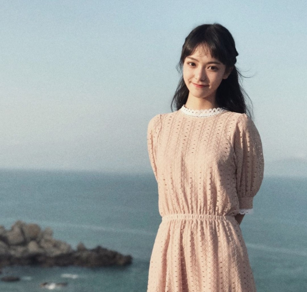 Nữ sinh cũng khiến nhiều người ấn tượng bởi khả năng biến đổi phong cách rất đa dạng.