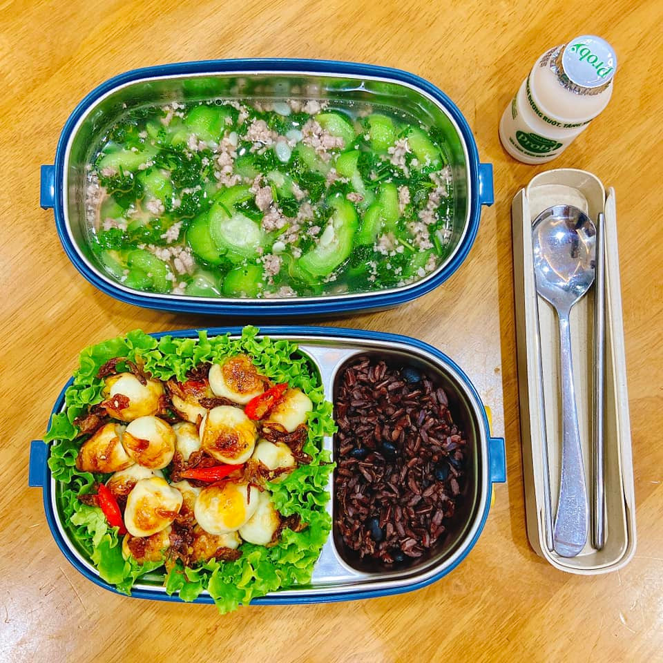 Được biết Huyền luôn tự lên thực đơn và nấu những món ăn theo sở thích cá nhân.