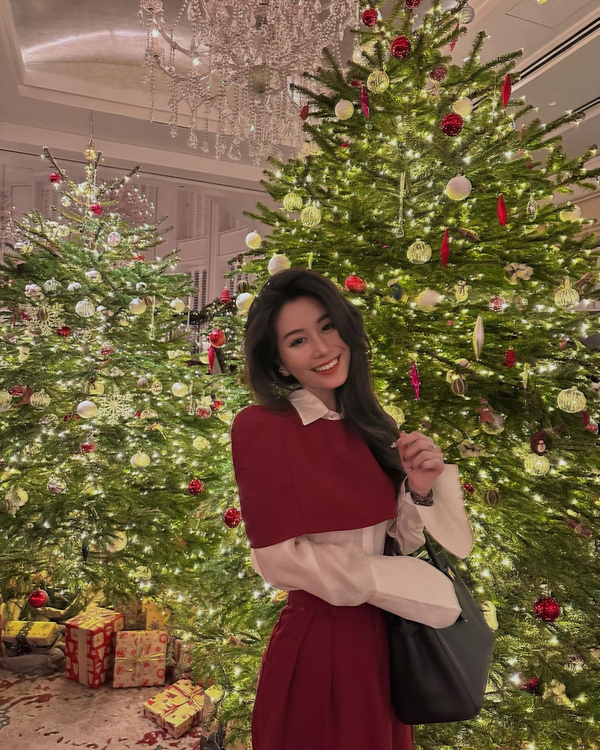 Trong khi đó Ngọc Trân khẳng định mình không làm quảng cáo và cũng chưa từng đến đây làm dịch vụ.