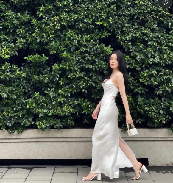 Kênh TikTok của Quỳnh Thi hiện đã sở hữu 1,3 triệu người theo dõi, kênh YouTube cũng đạt 479 nghìn lượt đăng ký, trong khi đó tài khoản Instagram của cô nàng hiện cũng có tới 644 nghìn người theo dõi.