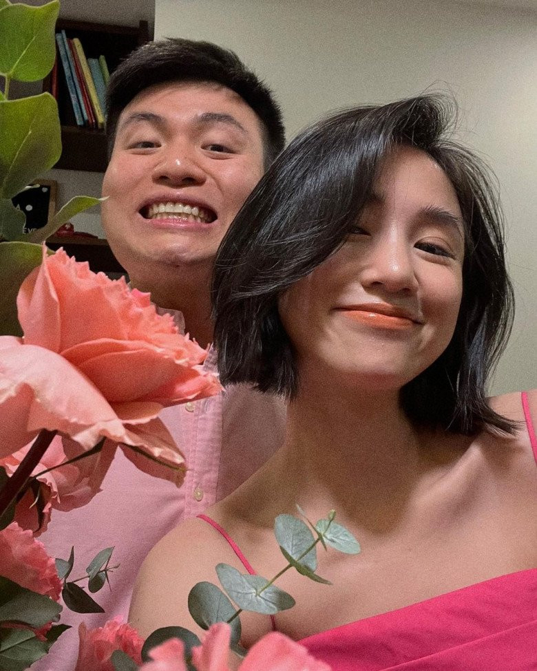 Mới đây, hot girl Hà thành khiến nhiều fan bất ngờ khi xuất hiện với mái tóc ngắn ngang vai.