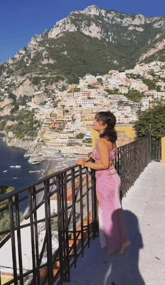 Theo nữ TikToker này chia sẻ cô đã tiêu tốn khoảng 1 tỷ đồng chỉ trong 1 năm đi du lịch khắp nơi của mình.