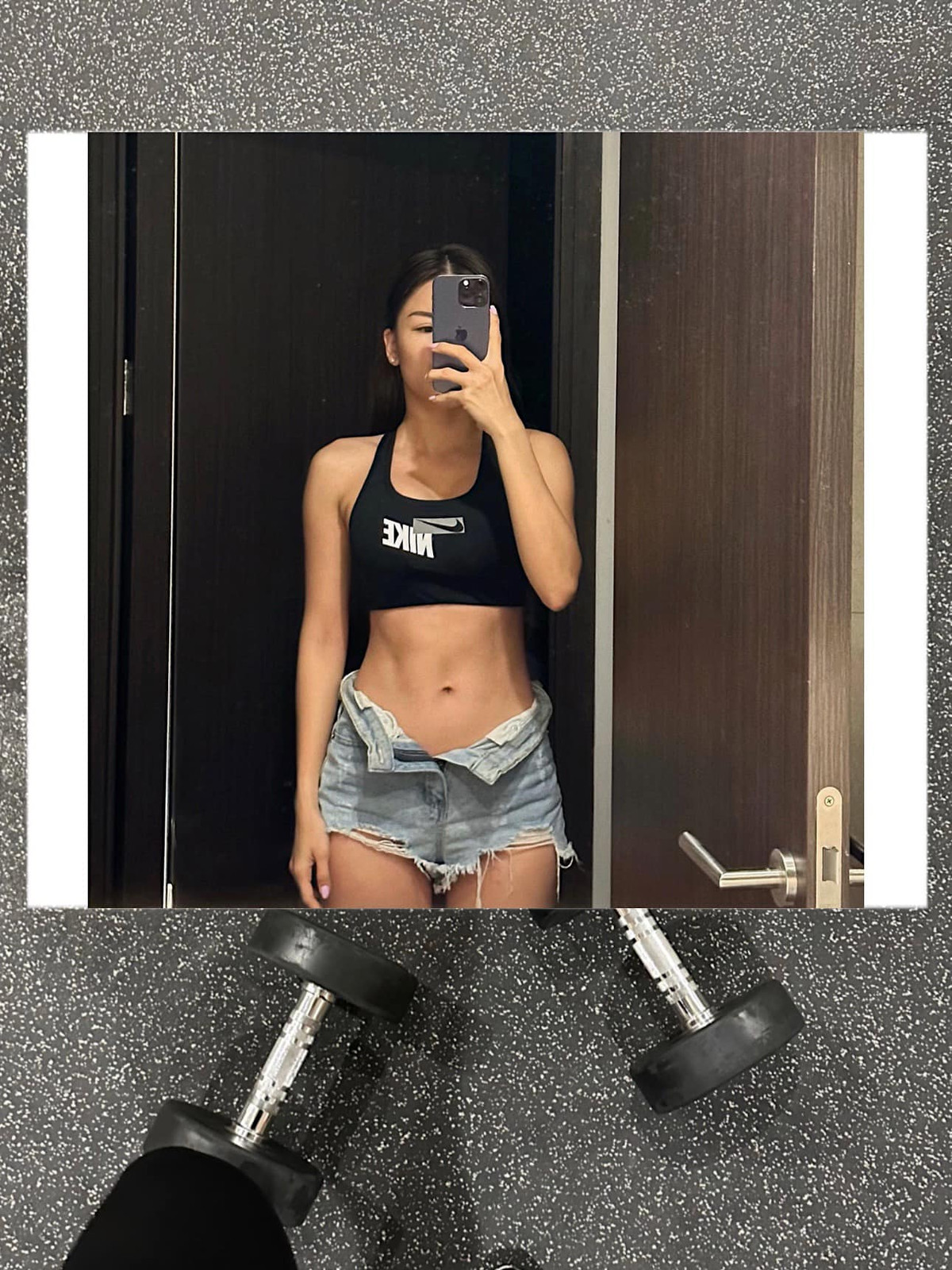 Cô nàng theo đuổi gu thời trang gợi cảm nên thường xuyên xuất hiện trong những bức ảnh nóng bỏng.