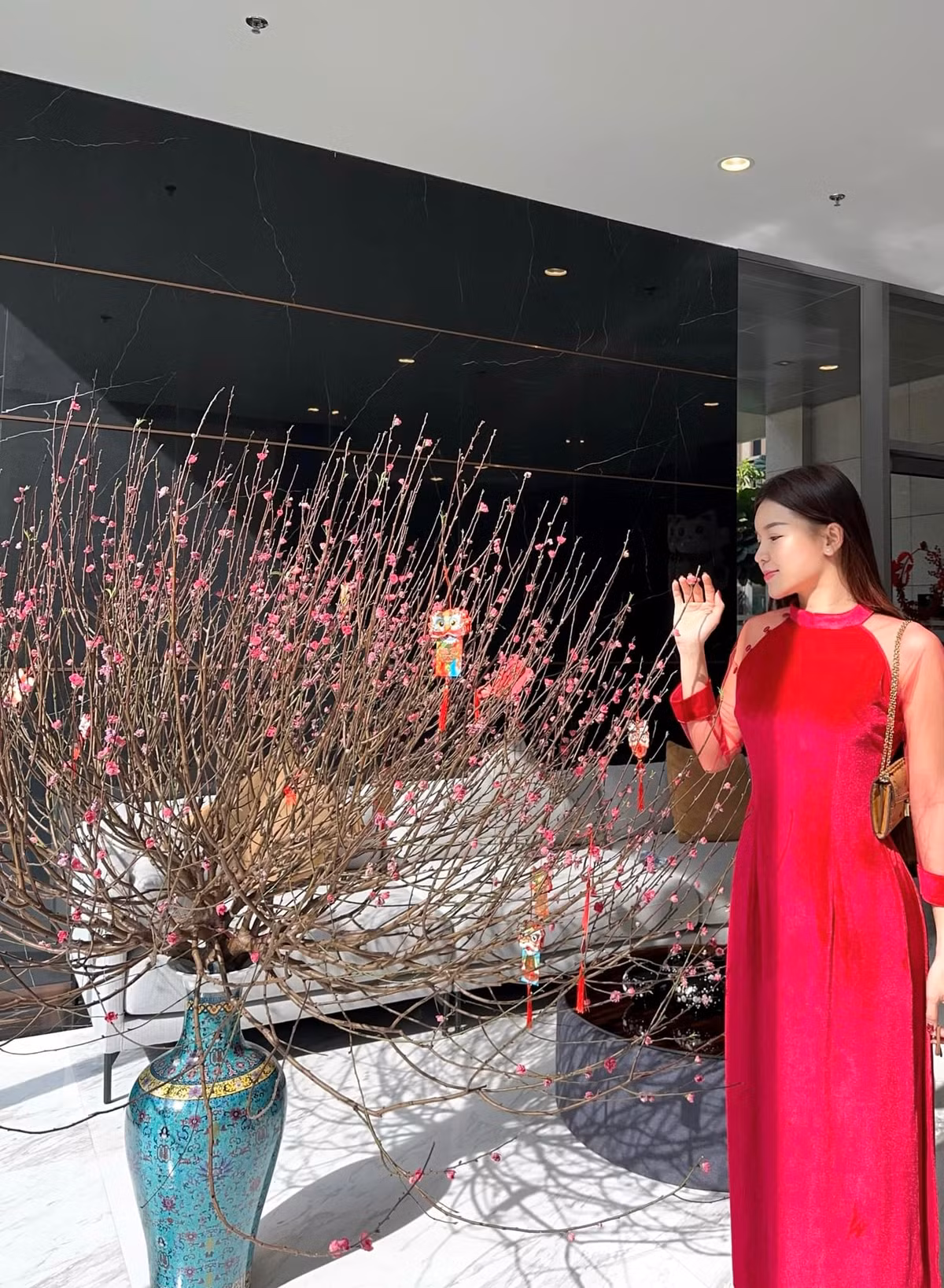 Yến Xuân là một huấn luyện viên gym nên không ngạc nhiên khi cô nàng sở hữu vóc dáng đẹp như vậy.