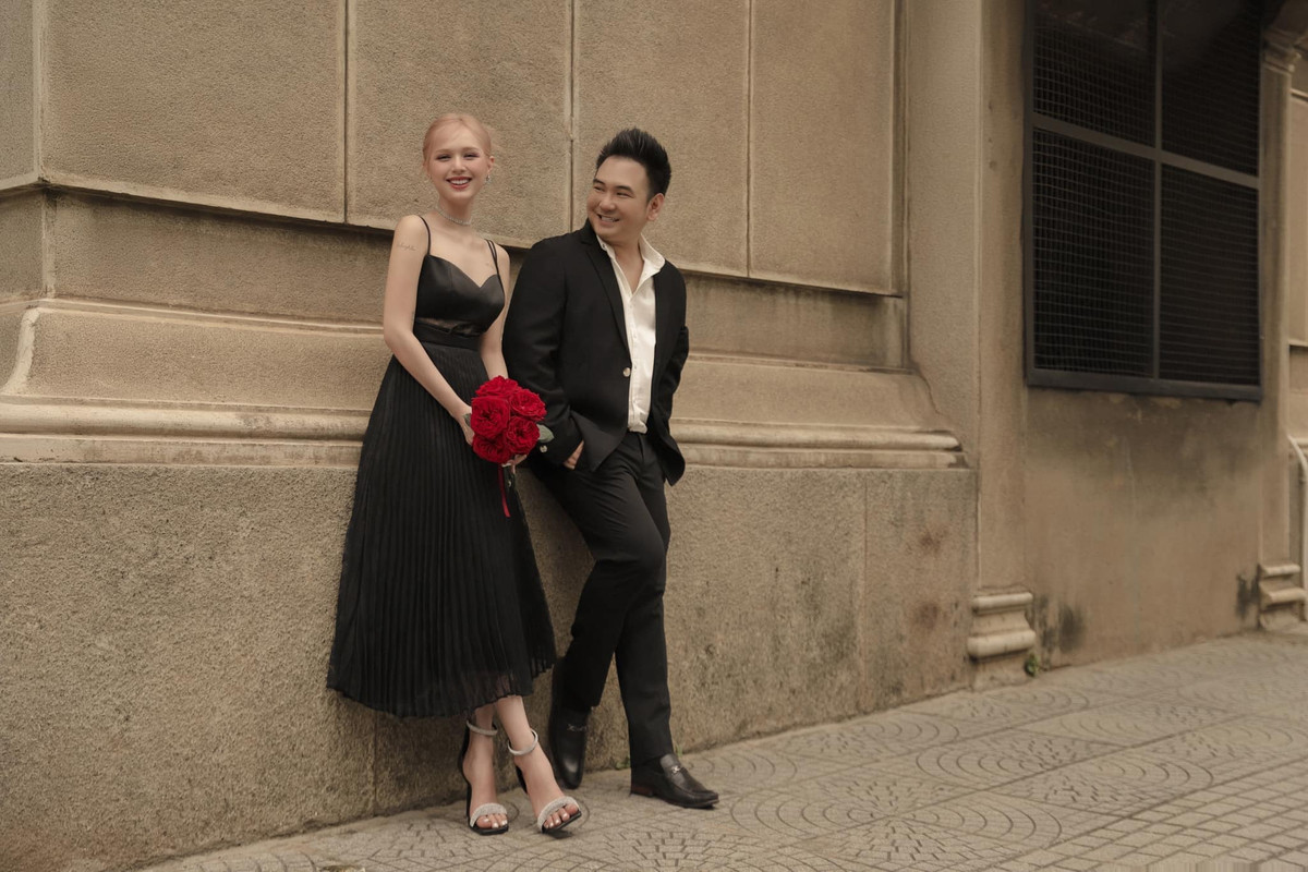 Lấy chồng khi vừa tròn 18 tuổi, Xoài Non được nhiều người nhận xét là nàng dâu số hưởng nhất hiện tại.