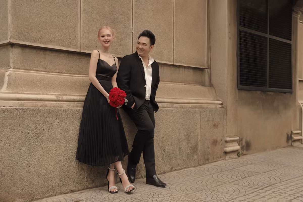 Lấy chồng khi vừa tròn 18 tuổi, Xoài Non được nhiều người nhận xét là nàng dâu số hưởng nhất hiện tại.