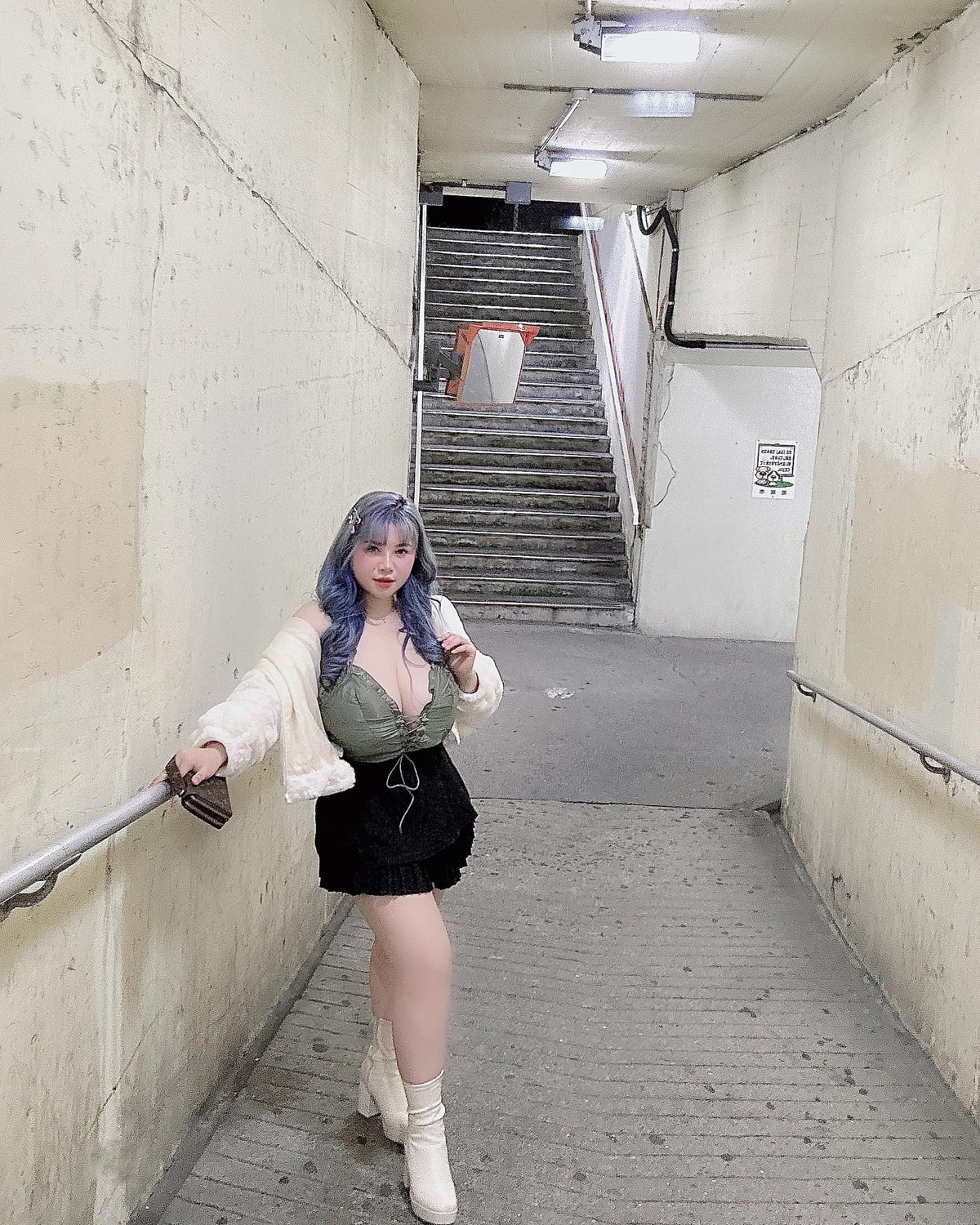 Thu Trang từng chia sẻ việc hút mỡ có tác dụng nhưng do bị tăng cân nên kích thước ngực lại ngày một tăng lên.