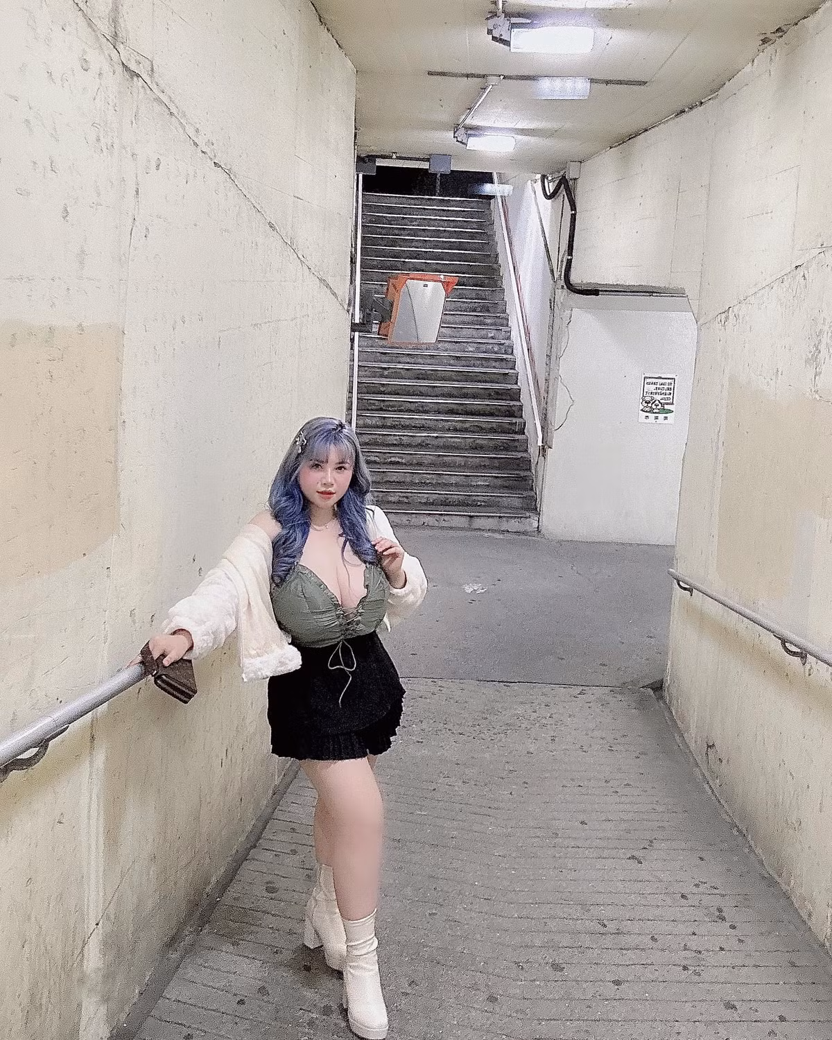 Thu Trang từng chia sẻ việc hút mỡ có tác dụng nhưng do bị tăng cân nên kích thước ngực lại ngày một tăng lên.