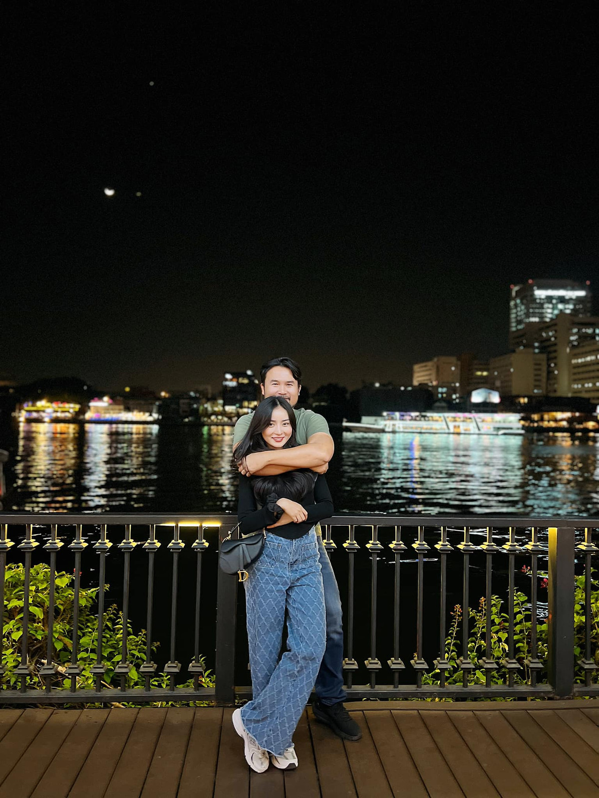 Bên cạnh đó, không ít người cũng muốn “xin vía” Angela Chu để cũng gặp được “định mệnh” của đời mình.