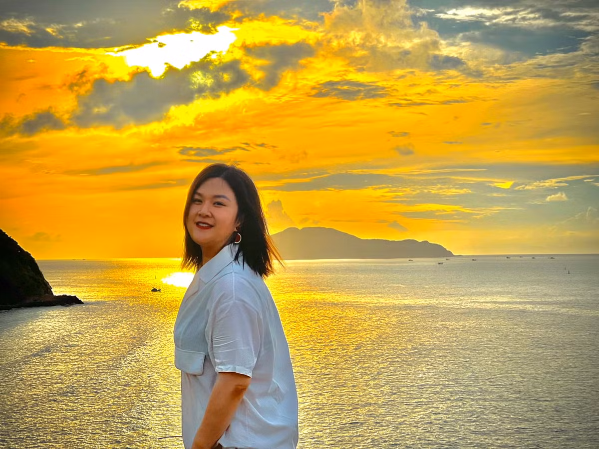 Mặc dù không có số đo ba vòng chuẩn chỉ nhưng vóc dáng thon gọn đi rất nhiều.