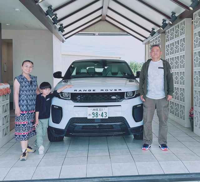 Nhờ tài ăn nói cùng sự duyên dáng, đảm đang của mình mà Quỳnh Trần gầy dựng được một kênh YouTube "bề thế" như hiện giờ.