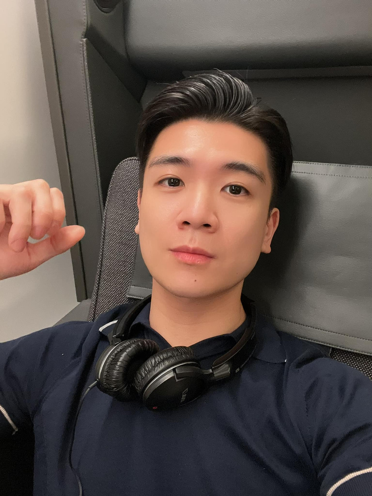 Hiện tại Quang Vinh là bố đơn thân của cặp nhóc tì đáng yêu tên Gấu và Thỏ. Ảnh: FBNV