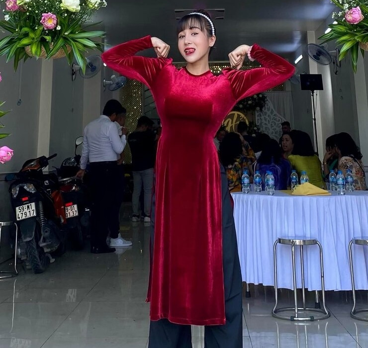 Ngoài ra nhiều cư dân mạng đồng tình với quan điểm, không có tiêu chí nào cụ thể để đánh giá vẻ đẹp của một người, quan trọng nhất là chính bản thân họ tự tin với vóc dáng của mình.