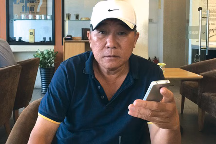  Thế lực phía sau "ông trùm" Năm Cam: Tháng 5/2002, Bộ Công an và Công an TP HCM đã đồng loạt triển khai bắt và khám xét nơi ở của 3 cán bộ công an là thượng tá Dương Minh Ngọc - Nguyên Trưởng Phòng Cảnh sát Hình sự (CSHS), đại úy Võ Văn Tâm - Nguyên Đội trưởng Đội Chống cờ bạc - mại dâm thuộc Phòng CSHS, trung tá Lê Minh Hùng - Nguyên đội trưởng Đội CSHS Công an quận 8. (Ảnh: Laodong)